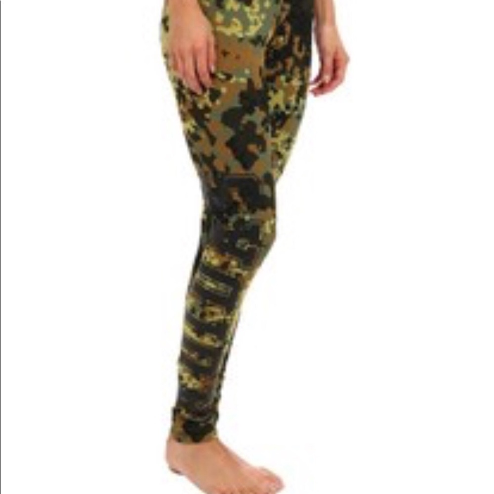 Adidas Original Camo Print leggings